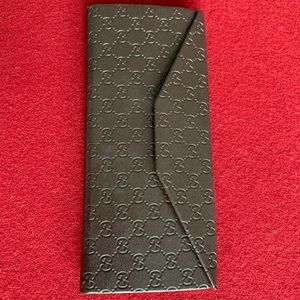 Gucci sunglasses 😎 case